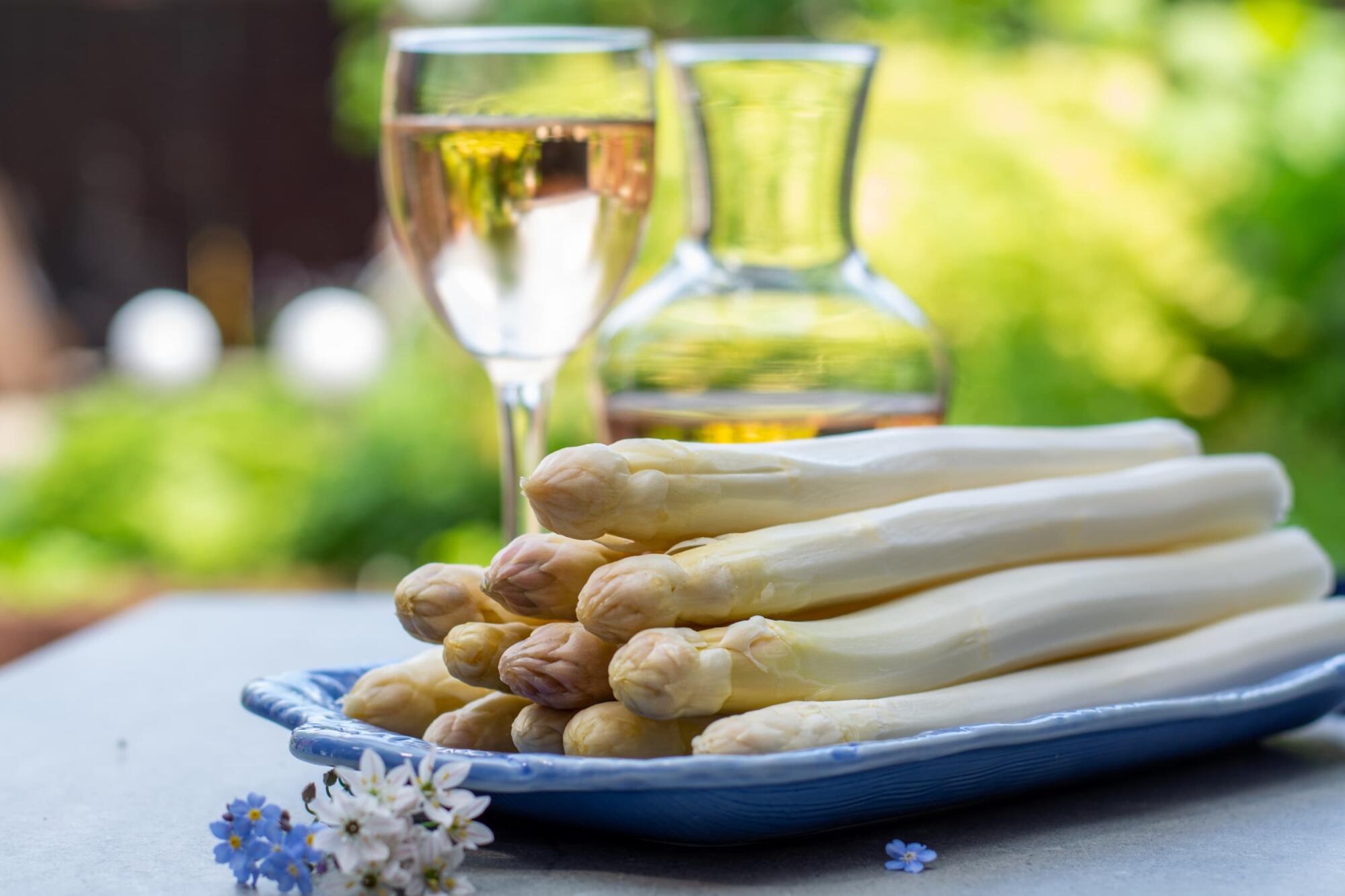 Le Muscat face aux autres vins blancs pour l&rsquo;asperge : pourquoi reste-t-il le roi ? Wittelsheim